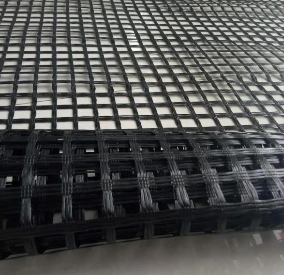 25.4mm Geogrid Machine Mesh Steel Plastic Geogrid Mesh For Highway Road Construction